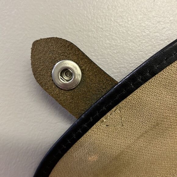 Dooney & Bourke Flap “DB” Wallet Wristlet- approx 6.5”/4.25”/1.25” - Picture 8 of 16